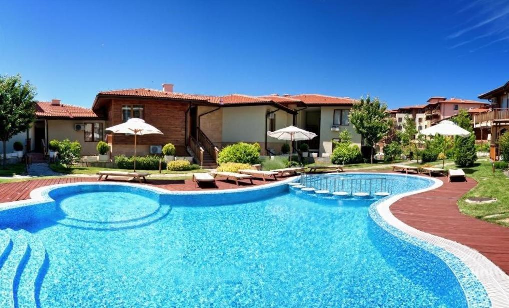 Psb Apartments In Gardens Of Eden Sveti Vlas Exterior foto